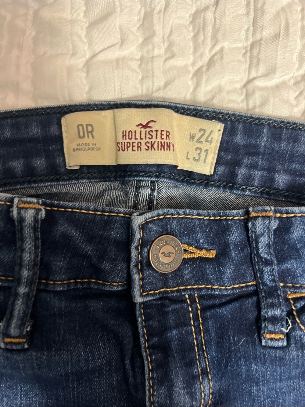 Hollister Super Skinny Jeans in Dark Indigo Blue - Size 0R